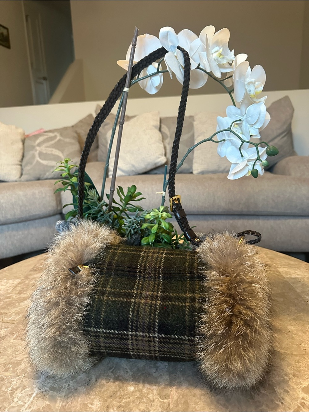 Brooks Brothers Mink
Fur Hand Muffler